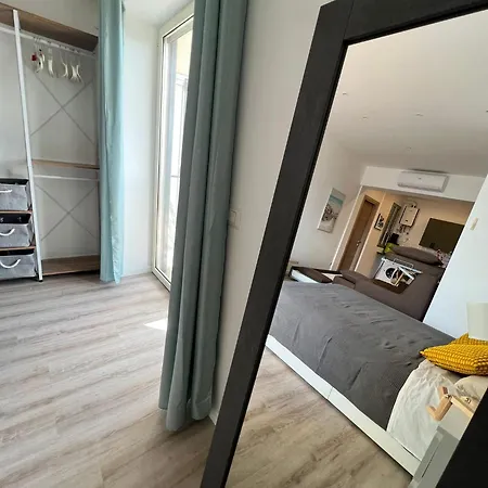 A Due Passi Dal Centro Di *